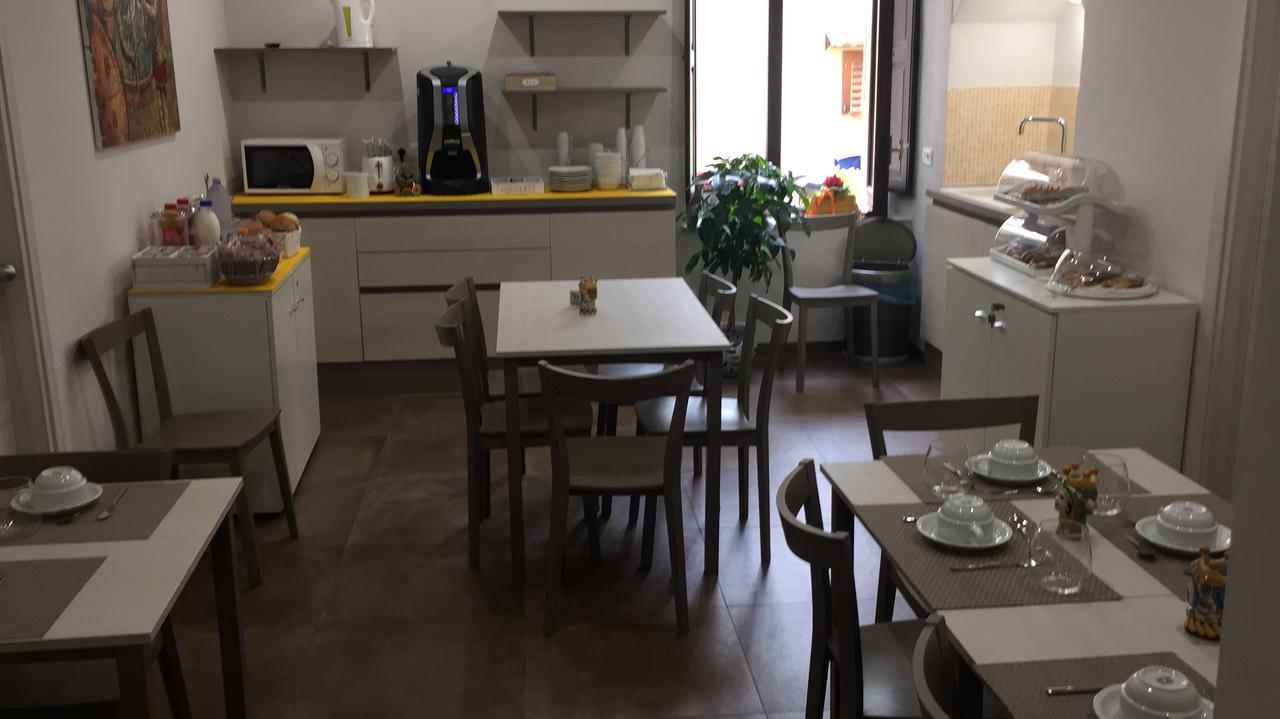 Alojamento de Acomodação e Pequeno-almoço Bb Opera Dei Pupi Syracuse